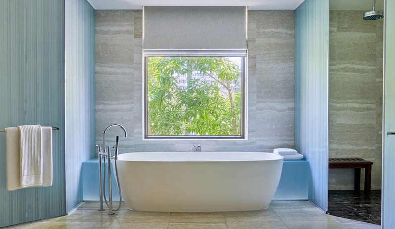 One and Only Cape Town - One Bedroom Island Grand Suite Bathroom